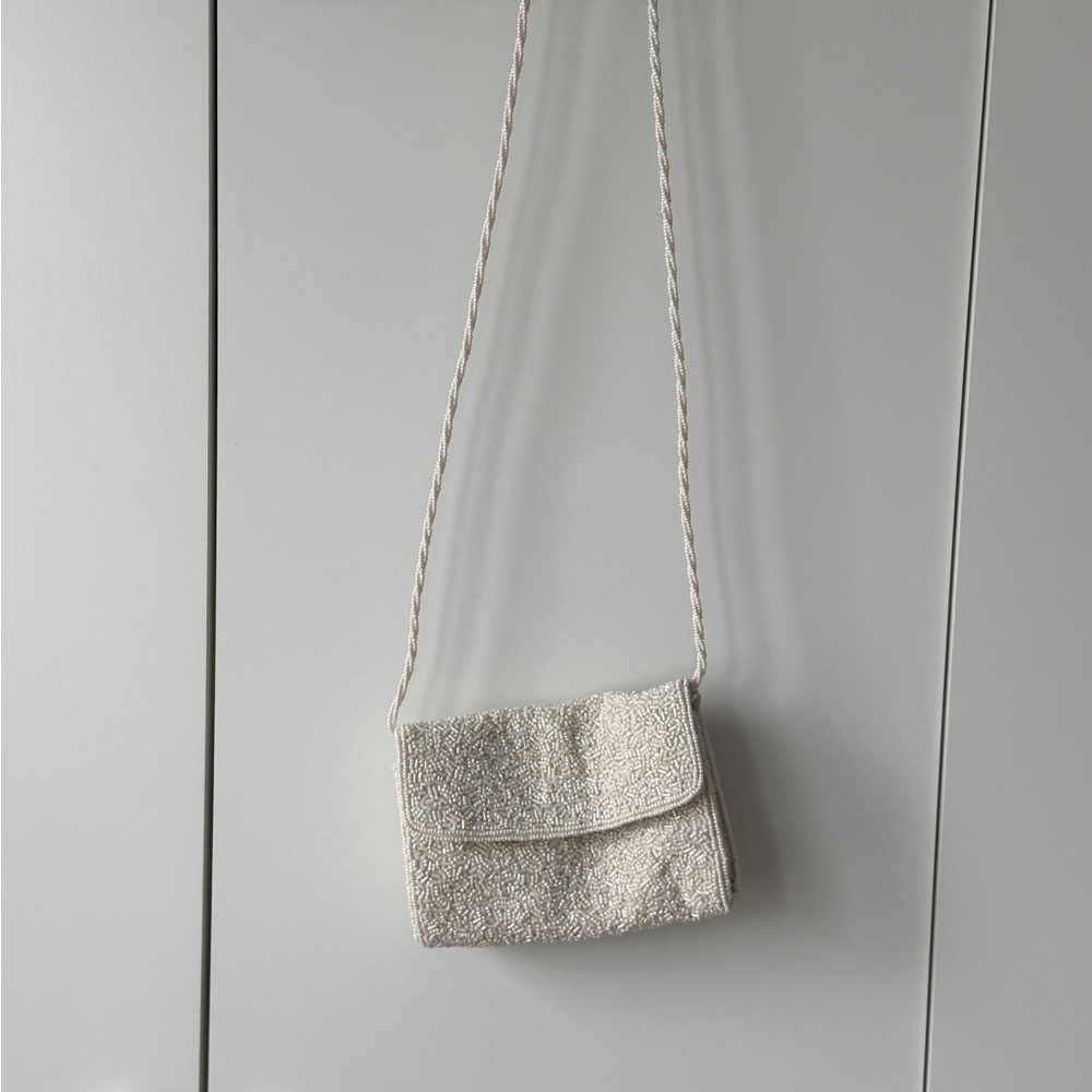 Elegant Cream Shoulder Bag